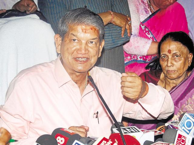 The CBI has summoned Harish Rawat for questioning after he was shown in a ‘sting’ video allegedly offering money to rebel Congress lawmakers to win their support during a floor test in the 70-member Uttarakhand assembly. (Santosh Kumar/HT Photo) The CBI has summoned Harish Rawat for questioning after he was shown in a ‘sting’ video allegedly offering money to rebel Congress lawmakers to win their support during a floor test in the 70-member Uttarakhand assembly. (Santosh Kumar/HT Photo)