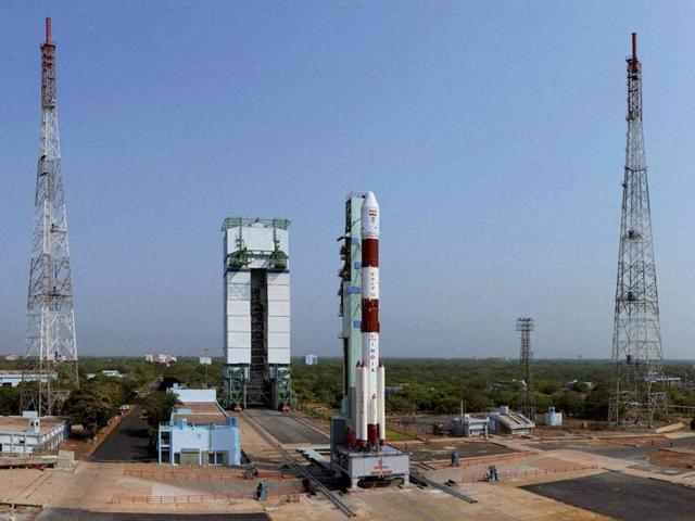 Indian Space Research Organisation chairman Kiran Kumar has explained the importance of an experimental Reusable Launch Vehicle, which is essentially an attempt by India to bring down the cost of making infrastructure in space. (PTI Photo) Indian Space Research Organisation chairman Kiran Kumar has explained the importance of an experimental Reusable Launch Vehicle, which is essentially an attempt by India to bring down the cost of making infrastructure in space. (PTI Photo)