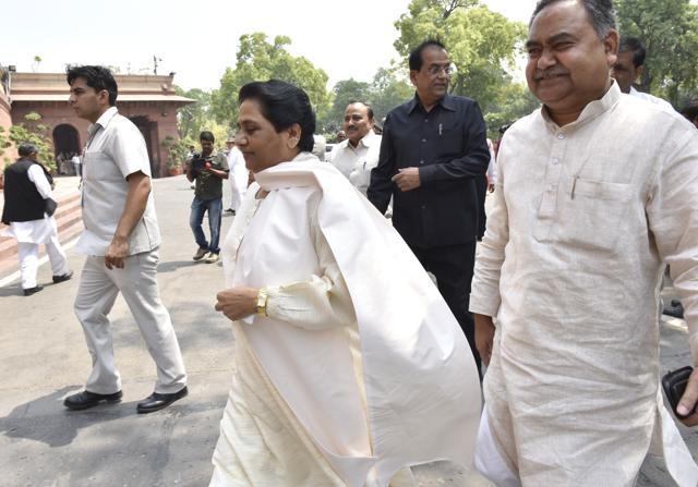 BSP chief Mayawati hopes to retain her Dalit vote bank in the upcoming polls in 2017. (HT File/ Arvind Yadav) BSP chief Mayawati hopes to retain her Dalit vote bank in the upcoming polls in 2017. (HT File/ Arvind Yadav)
