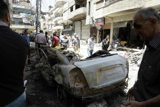 Rebel groups set a 48-hour deadline for the US and Russian sponsors of a ceasefire in Syria’s conflict to halt a regime offensive in the Damascus region. (AFP File Photo) Rebel groups set a 48-hour deadline for the US and Russian sponsors of a ceasefire in Syria’s conflict to halt a regime offensive in the Damascus region. (AFP File Photo)