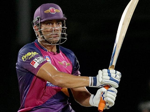 Dhoni's 'disrespectful' act in IPL playoffs tie lambasted by ex