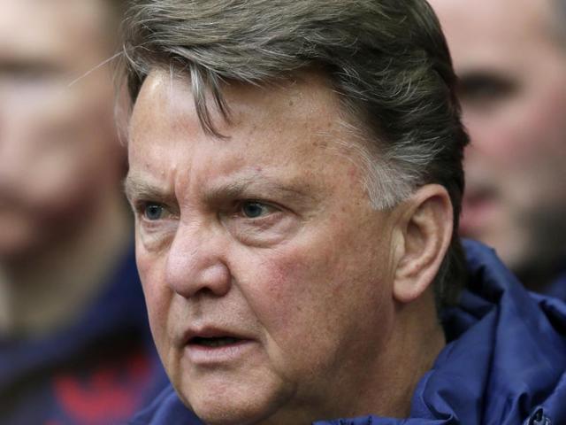 Manchester United’s manager Louis van Gaal takes his seat prior to the English FA Cup final soccer match. (AP Photo) Manchester United’s manager Louis van Gaal takes his seat prior to the English FA Cup final soccer match. (AP Photo)