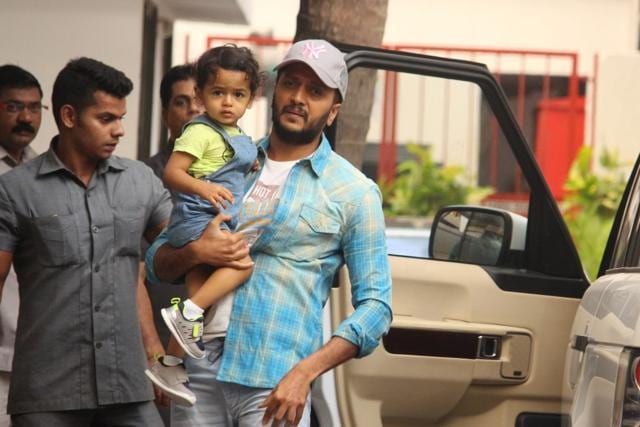 Actor Riteish Deshmukh along with his son Riaan Ritesh Deshmukh during the fourth birthday celebrations of Shilpa Shetty’s son Viaan in Mumbai. (IANS) Actor Riteish Deshmukh along with his son Riaan Ritesh Deshmukh during the fourth birthday celebrations of Shilpa Shetty’s son Viaan in Mumbai. (IANS)