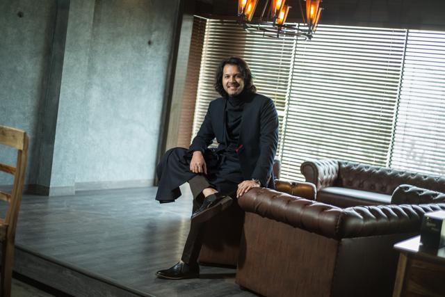 Sarod player Ayaan Ali Khan during an exclusive shoot for Hindustan Times Delhi's Most Stylish 2016. (Photo: Raajessh Kashyap /HT; Styling: Akshay Kaushal ; Outfit: Shantanu &amp; Nikhil)