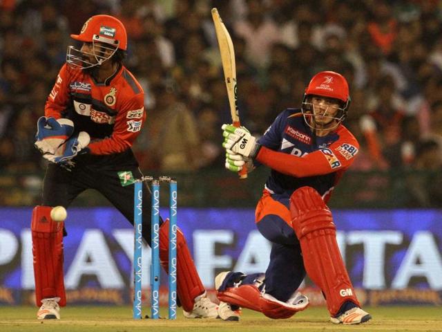 Royal Challengers Bangalore bowler Chris Gayle(L)celebrates with captain Virat Kohli(C). (AFP Photo) Royal Challengers Bangalore bowler Chris Gayle(L)celebrates with captain Virat Kohli(C). (AFP Photo)