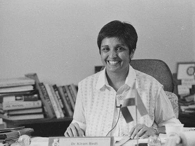 Kiran Bedi introduced several reforms at Tihar Jail to turn it into a model prison. She arranged separate barracks for the hardened criminals, who had been using their time in prison to recruit gang members, sell contraband and extort money.  (Sanjay Sharma//HT File Photo) 