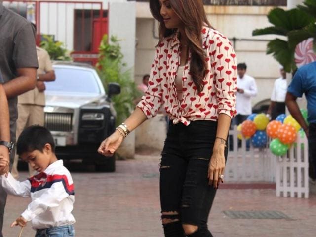 Shilpa Shetty and her son Viaan caught in a candid moment. (IANS) 