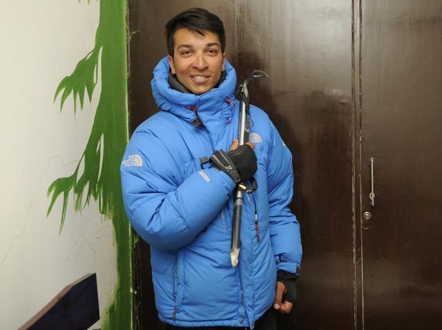 Noida mountaineer Arjun Vajpai started his climb on May 20 and reached atop Mt Makalu after three days on May 23. This was his fourth attempt to conquer Mt Makalu.(Burhaan Kinu/HT Photo) Noida mountaineer Arjun Vajpai started his climb on May 20 and reached atop Mt Makalu after three days on May 23. This was his fourth attempt to conquer Mt Makalu.(Burhaan Kinu/HT Photo)