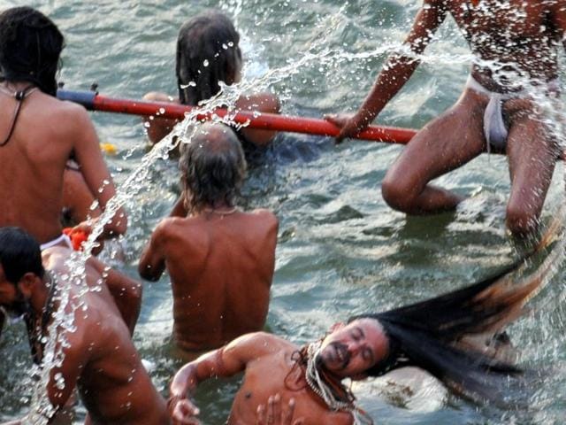 A Naga sadhu seen during the last Shahi Snaan of the Simhastha Mela in Ujjain on Saturday.(Shankar Mourya/ HT Photo) A Naga sadhu seen during the last Shahi Snaan of the Simhastha Mela in Ujjain on Saturday.(Shankar Mourya/ HT Photo)