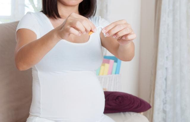 Smoking during pregnancy is known to contribute to significant problems in utero and following birth, including low birth weight and attentional difficulties. (Shutterstock) Smoking during pregnancy is known to contribute to significant problems in utero and following birth, including low birth weight and attentional difficulties. (Shutterstock)