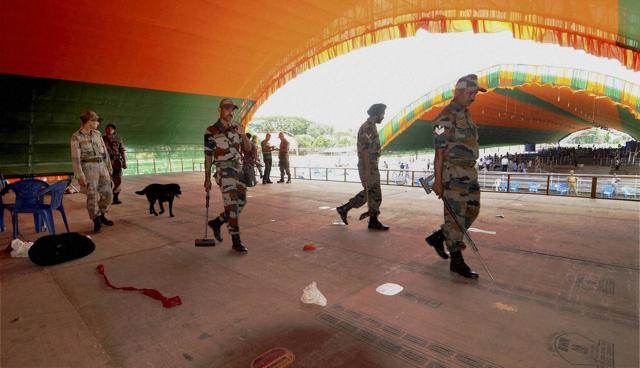 Army men check the venue for the ceremony of Sarbananda Sonowal’s oath-taking as the new CM of Assam in Guwahati on Monday. (PTI) Army men check the venue for the ceremony of Sarbananda Sonowal’s oath-taking as the new CM of Assam in Guwahati on Monday. (PTI)