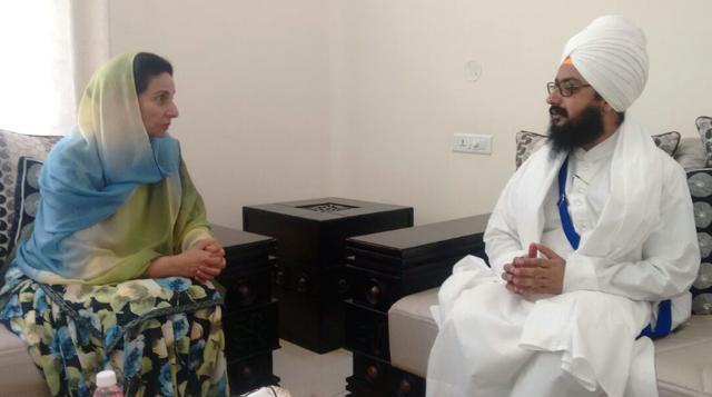 MLA Preneet Kaur with Ranjit Singh Dhadrianwale at Shekhupur village near Patiala on Tuesday. (HT Photo)