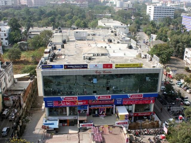 The site where National Herald office was situated in Press Complex, MP Nagar zone 1, in Bhopal in 1990s. Now a Shopping mall exists at the site. (HT file photo) The site where National Herald office was situated in Press Complex, MP Nagar zone 1, in Bhopal in 1990s. Now a Shopping mall exists at the site. (HT file photo)