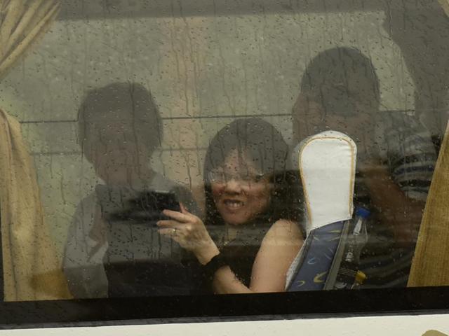 Rains brought respite from the heat for tourists in the Capital. (Sanjeev Verma/ HT Photo)