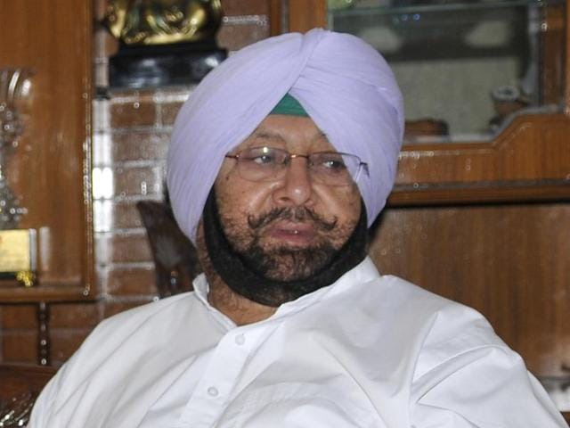 “While the old wounds of desecration of Guru Granth Sahib at Bargadi were yet to heal, Badal has masterminded yet another plot,” Capt Amarinder said.(HT File Photo)