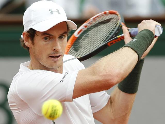 Britain's Andy Murray returns in his second round match of the French Open tennis tournament. (AP Photo) Britain's Andy Murray returns in his second round match of the French Open tennis tournament. (AP Photo)