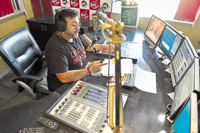 It is only through interactions with people that you can find out what’s going on in your city and what everyone’s talking about. It then becomes easy to converse with people in your show, about what matters to them. (Saumya Khandelwal/HT Photo)