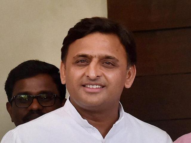 Uttar Pradesh chief minister Akhilesh Yadav was in Bhadohi to inaugurate developmental schemes worth Rs 273 crore on Wednesday. (PTI file photo) Uttar Pradesh chief minister Akhilesh Yadav was in Bhadohi to inaugurate developmental schemes worth Rs 273 crore on Wednesday. (PTI file photo)