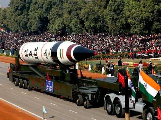 New Delhi desperately needs to modernise its aging Russian-era equipment as China and Pakistan upgrade their arsenal with latest technology and purchases.(AP) New Delhi desperately needs to modernise its aging Russian-era equipment as China and Pakistan upgrade their arsenal with latest technology and purchases.(AP)