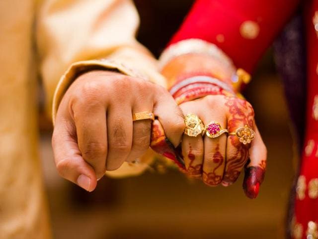 Getting married in the 21st century comes with some advantages. You can now take the help of these mobile apps to get all your wedding needs sorted.(Shutterstock)