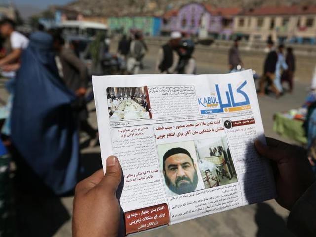 Pakistani Sunni Muslim supporters of hardline pro-Taliban party Jamiat Ulema-i-Islam-Nazaryati torch a US flag in Quetta on May 25, 2016, to protest against a US drone strike in Baluchistan that killed Afghan Taliban leader Mullah Akhtar Mansour.(AFP file photo)