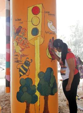 Aiming to make Ludhiana the ‘graffiti capital’ of India, students, artists and NGOs , with the local municipal corporation’s backing, have formed groups to paint pillars, walls and trees in different parts of the city. (JS Grewal/HT Photo)