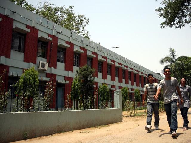 File photo of Atma Ram Sanatan Dharma college at Dhaula Kuan in New Delhi. (Dijeshwar Singh/ HT Photo)