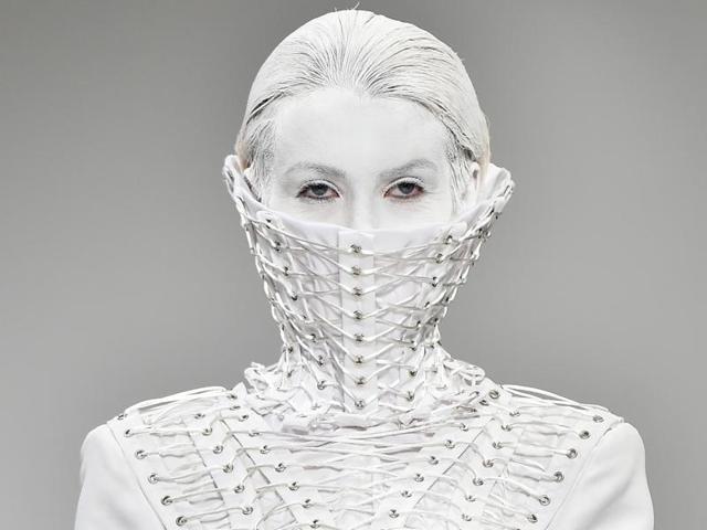 Everyone loves a good throwback. And this Thursday, we bring you some of the most unusual looks of 2015 seen on the catwalk during the fashion weeks in London, Paris, New York and Milan, starting with Marko Mitanovski.  The Serbian designer went for a 100% white look for both face and hands - London Fashion Week fall-winter 2015-2016. (AFP) 