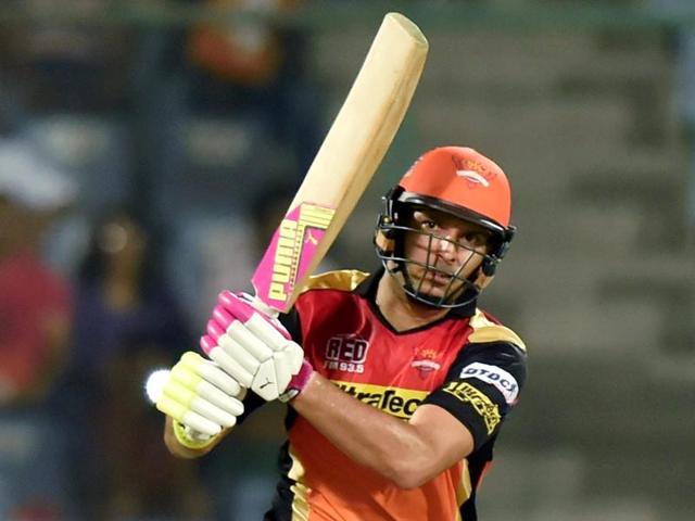 Yuvraj Singh propped Sunrisers Hyderabad innings to 162 with a 30-ball 44 against Kolkata Knight Riders. (Ajay Aggarwal/HT Photo) Yuvraj Singh propped Sunrisers Hyderabad innings to 162 with a 30-ball 44 against Kolkata Knight Riders. (Ajay Aggarwal/HT Photo)