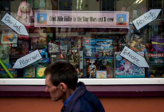 Star Wars memorabilia is pictured in the window of a shop in the town of Dingle in western Ireland, on May 23, 2016. (AFP) Star Wars memorabilia is pictured in the window of a shop in the town of Dingle in western Ireland, on May 23, 2016. (AFP)