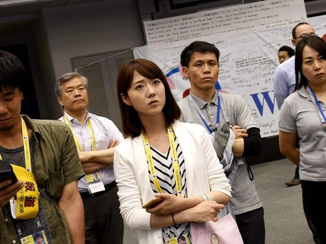 Japanese and foreign journalists watch Obama's live address. “71 years ago, death fell from the sky and the world was changed,” Obama said of a bomb that “demonstrated that mankind possessed the means to destroy itself,” said Obama. (AFP)