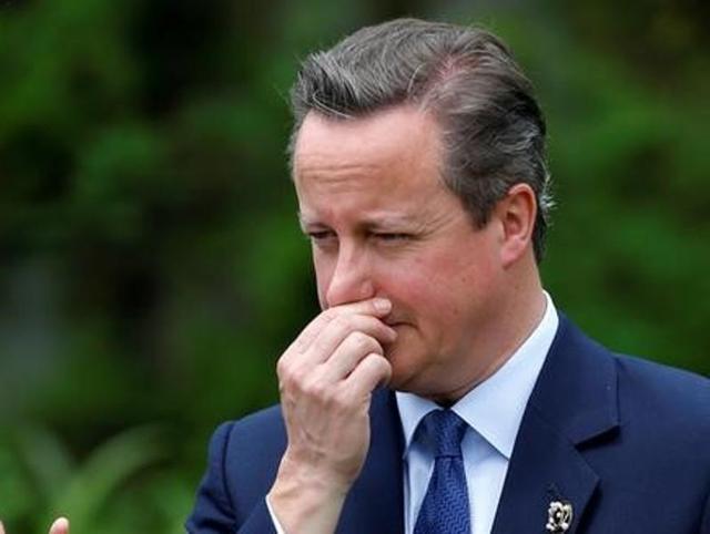Britain's Prime Minister David Cameron (C) walks on Ujibashi bridge as he visits Ise Grand Shrine in Ise, Mie prefecture, Japan on Thursday, ahead of the first session of the G7 summit meetings. (Reuters) Britain's Prime Minister David Cameron (C) walks on Ujibashi bridge as he visits Ise Grand Shrine in Ise, Mie prefecture, Japan on Thursday, ahead of the first session of the G7 summit meetings. (Reuters)
