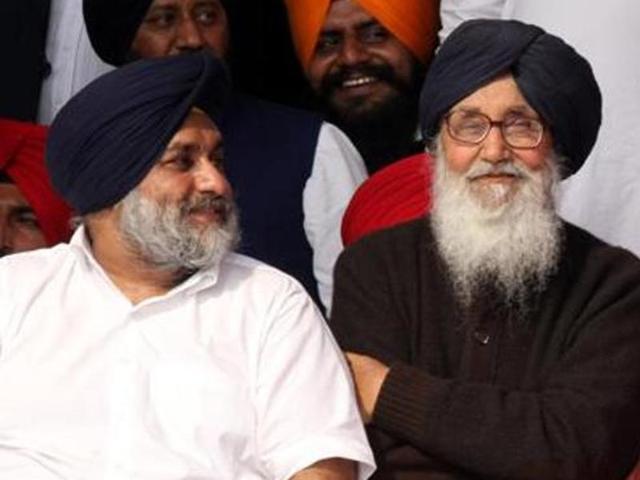 Akali Dal has full control over the SGPC, the mini-parliament of Sikh religion which manages Sikh shrines, including the Golden Temple complex. (HT File Photo) Akali Dal has full control over the SGPC, the mini-parliament of Sikh religion which manages Sikh shrines, including the Golden Temple complex. (HT File Photo)