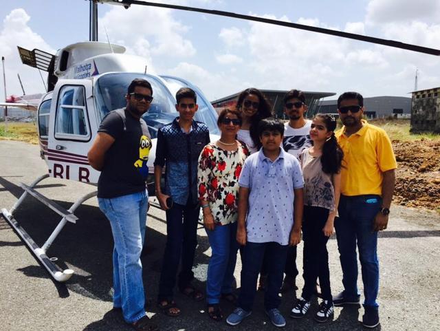 Mumbaiites enjoyed a free helicopter ride as part of HT’s No TV weekend fest on Saturday. Organised by HT in collaboration with LIC, the chopper took the high-fliers over the suburbs. (HT photo) Mumbaiites enjoyed a free helicopter ride as part of HT’s No TV weekend fest on Saturday. Organised by HT in collaboration with LIC, the chopper took the high-fliers over the suburbs. (HT photo)