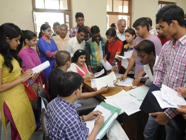 The registration process for admission to undergraduate process begins on June 1.(Sushil Kumar/HT FILE)