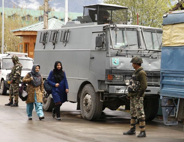 NIT Srinagar was recently rocked by student protests and a number of students had submitted a series of demand to the ministry to upgrade the institute following which they returned to the institute.(Waseem Andrabi/HT file)