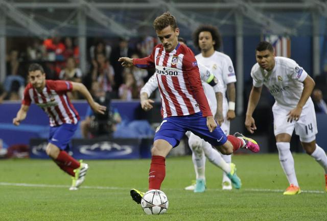 Atletico's Antoine Griezmann misses a penalty kick. (AP Photo) Atletico's Antoine Griezmann misses a penalty kick. (AP Photo)