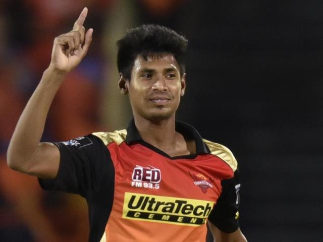 Sunrisers Hyderabad’s Mustafizur Rahman mixed his yorkers and slower deliveries to good effect. (Kunal Patil/ HT) Sunrisers Hyderabad’s Mustafizur Rahman mixed his yorkers and slower deliveries to good effect. (Kunal Patil/ HT)