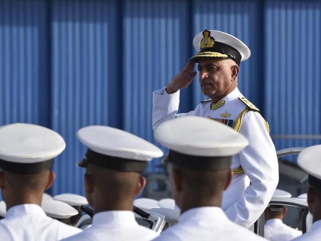 Vice Admiral Girish Luthra takes charge as flag officer commanding-in-chief,Western Naval Command at INS Shikra in Mumbai on Monday, May 30, 2016.  (Anshuman Poyrekar) 
