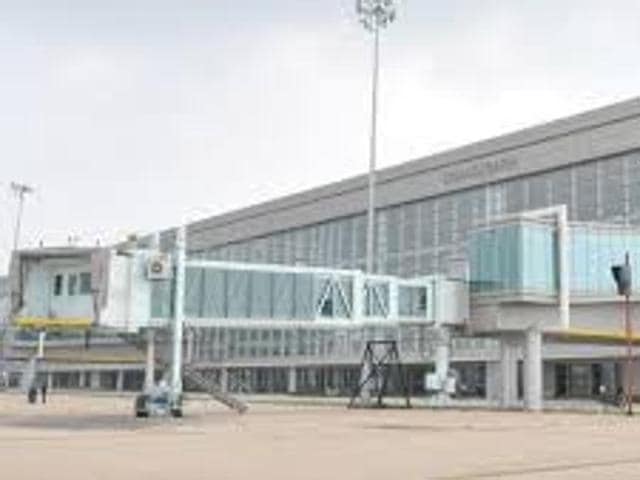 The high court bench of justice SS Saron and justice HS Sidhu also directed Air India to submit its proposed combo-flight schedule on the next date of hearing on July 20. (HT File Photo) The high court bench of justice SS Saron and justice HS Sidhu also directed Air India to submit its proposed combo-flight schedule on the next date of hearing on July 20. (HT File Photo)