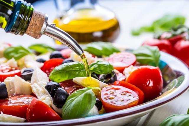 Tuck into plenty of foods containing zinc and antioxidants to take extra care of your eyes. (Shutterstock) Tuck into plenty of foods containing zinc and antioxidants to take extra care of your eyes. (Shutterstock)