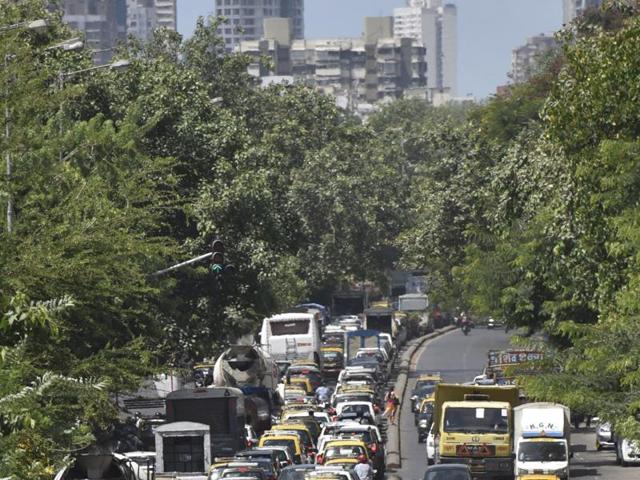 The derailment caused a huge traffic jam on city bound roads in the morning. (kunal patil)