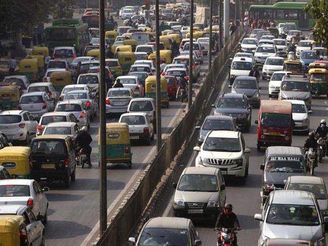 The Centre has urged the National Green Tribunal not to extend the ban on diesel vehicles in other cities.(AP File Photo)