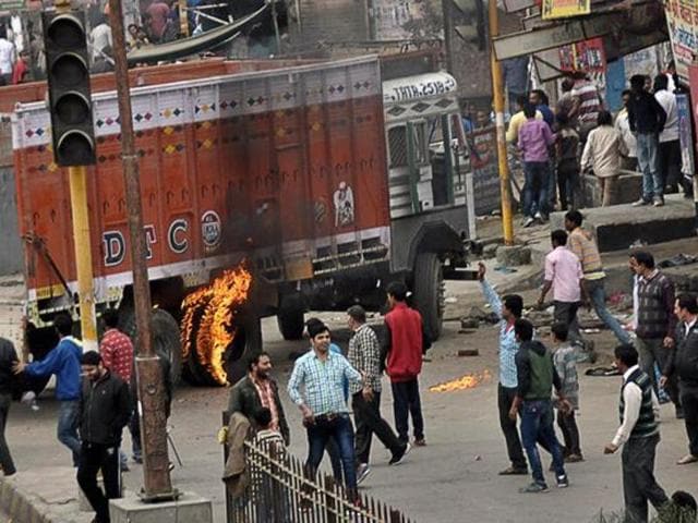 The committee has indicted 90 officials, including IAS and IPS officers for mala fide and deliberate negligence. (HT File Photo) The committee has indicted 90 officials, including IAS and IPS officers for mala fide and deliberate negligence. (HT File Photo)