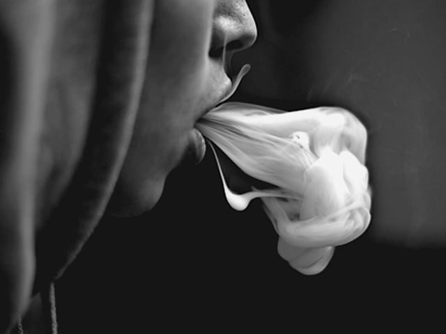 What smoking-related diseases come to mind? Lung cancer, probably. Emphysema, maybe. But did you know that smoking puts you at increased risk of oral diseases? (Pinterest) What smoking-related diseases come to mind? Lung cancer, probably. Emphysema, maybe. But did you know that smoking puts you at increased risk of oral diseases? (Pinterest)