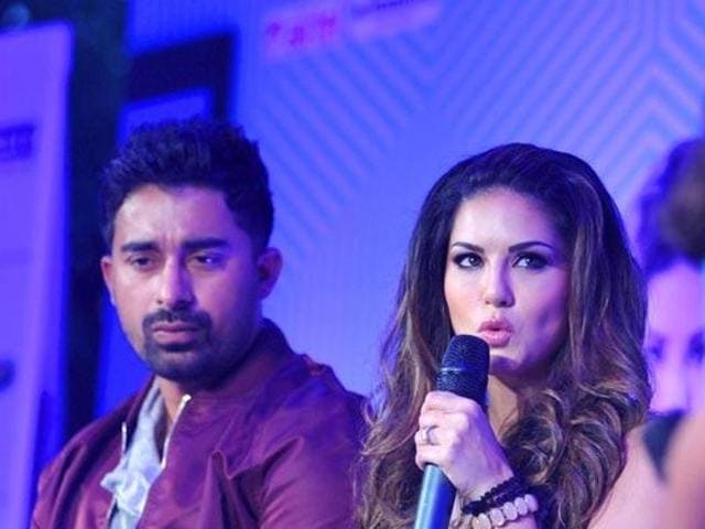 Rannvijay Singha and Sunny Leone, will co-host Splitsvilla for the second time in a row this year for the ninth season. Rannvijay Singha and Sunny Leone, will co-host Splitsvilla for the second time in a row this year for the ninth season.