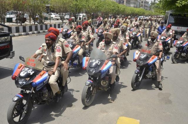Police personnel holding flag march in Amritsar on Wednesday. (Sameer Sehgal/ HT Photo) Police personnel holding flag march in Amritsar on Wednesday. (Sameer Sehgal/ HT Photo)