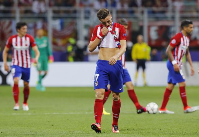 Atletico Madrid's Saul Niguez looks dejected during the Uefa Champions League final against Real Madrid. Real won 5-3 on penalties. (Reuters Photo)