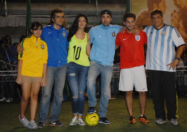 Imtiaz Ali with daughter Ida, Deeksha Seth, Ranbir Kapoor with his cousin Armaan Jain during a Football match organised to promote the film Lekar Hum Deewana Dil. (Prodip Guha/Hindustan Times)