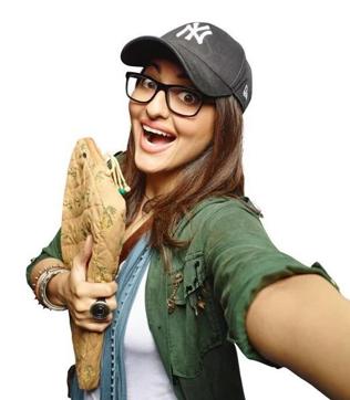 Sonakshi Sinha as a Pakistani journalist in Noor. (Twitter) Sonakshi Sinha as a Pakistani journalist in Noor. (Twitter)